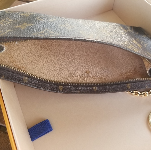 LOUIS VUITTON Classic pouchette Monogram - Picture 3 of 16